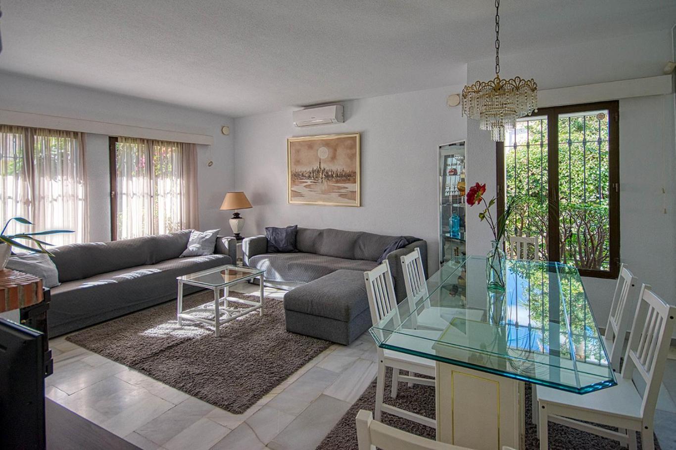 Villa Bonita ฟูเอนฮิโรลา ภายนอก รูปภาพ